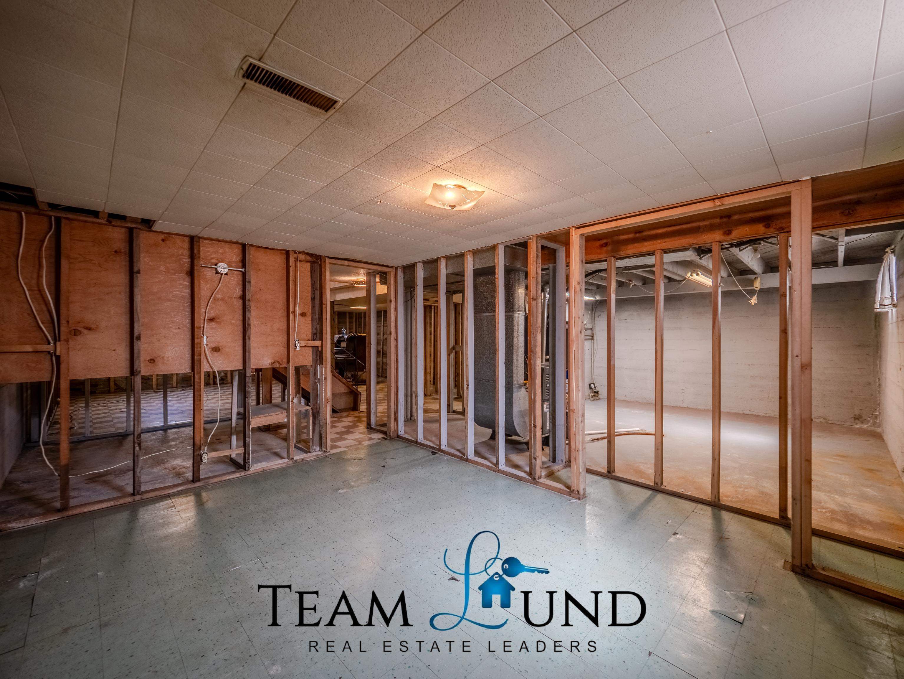 1054 Country Club Road Casper, WY 82609 - Photo 31 of 48