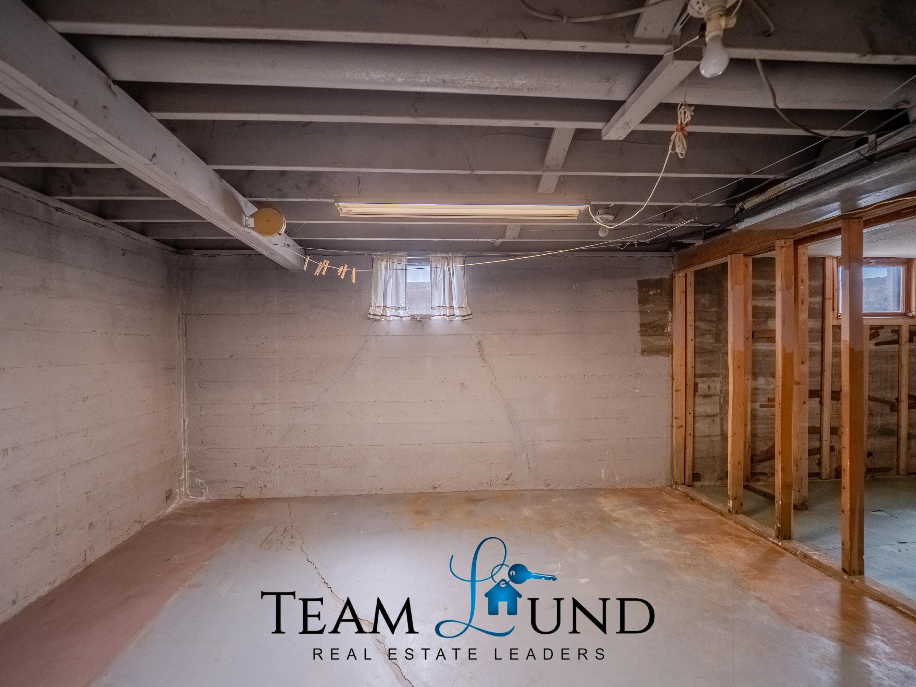 1054 Country Club Road Casper, WY 82609 - Photo 36 of 48