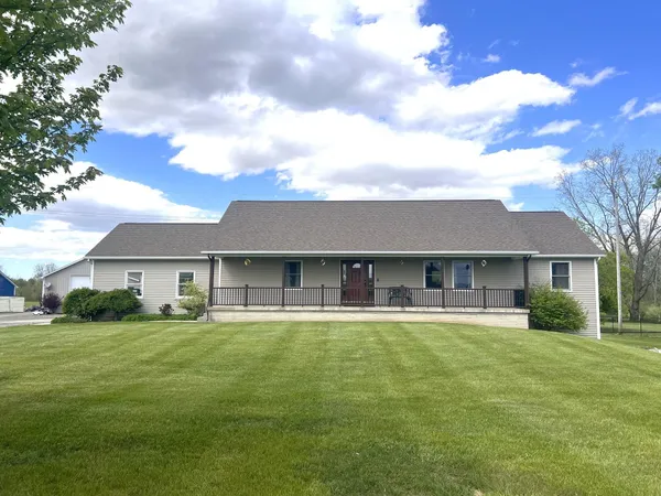 $584,900 | 775 East Beard Road, Perry, MI 48872