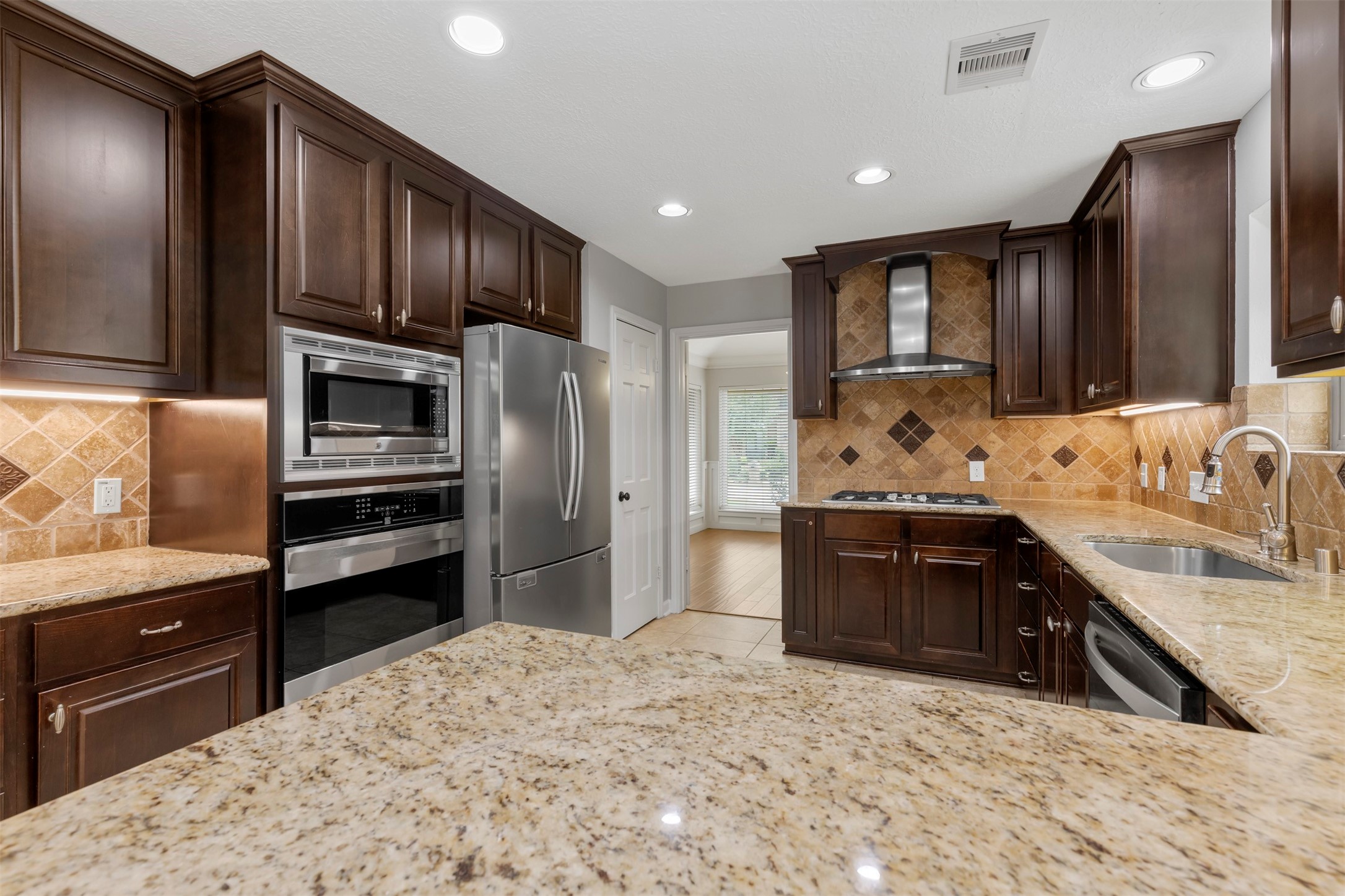 16210 Chipstead Drive Spring, TX 77379 - Photo 6 of 34