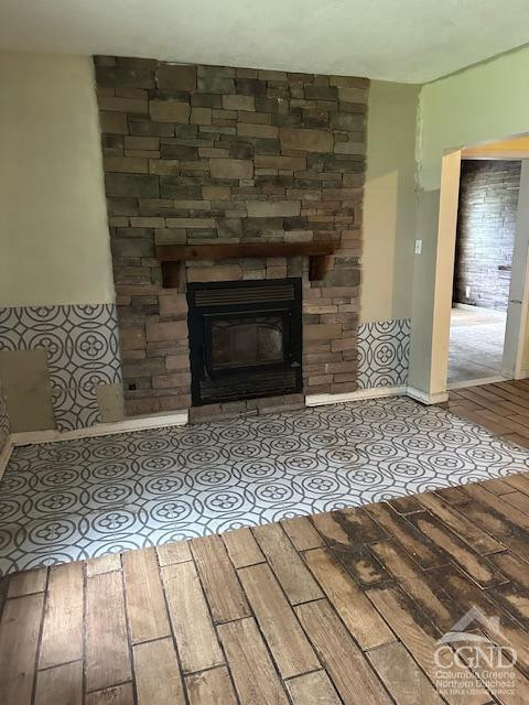555 West Main Street Catskill, NY 12414 - Photo 14 of 14 a living room with a fireplace