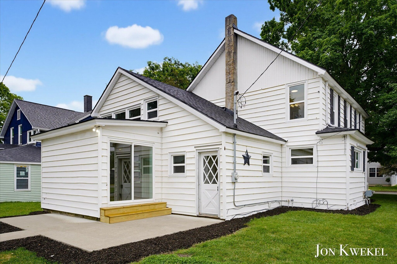 523 Elm Street Lowell, MI 49331 - Photo 33 of 36 Gallery Image 33