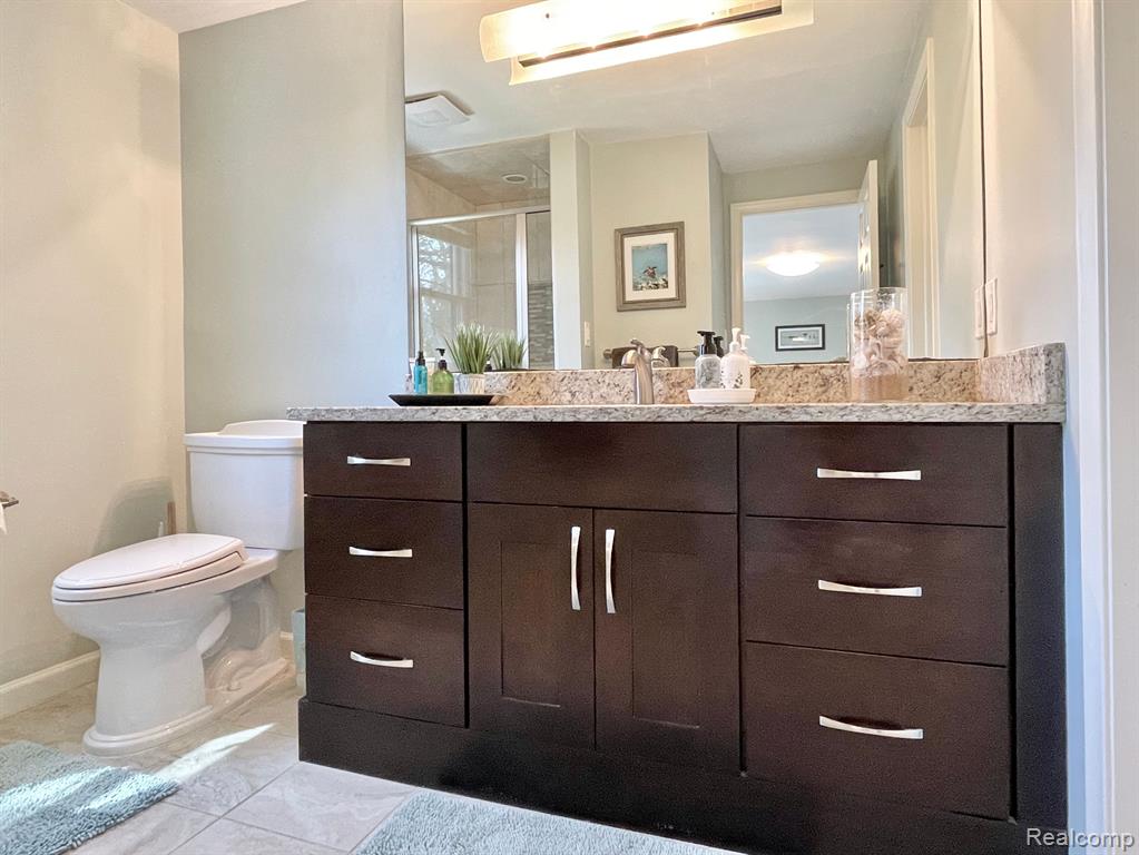 174 Aintree Road Rochester, MI 48306 - Photo 21 of 50