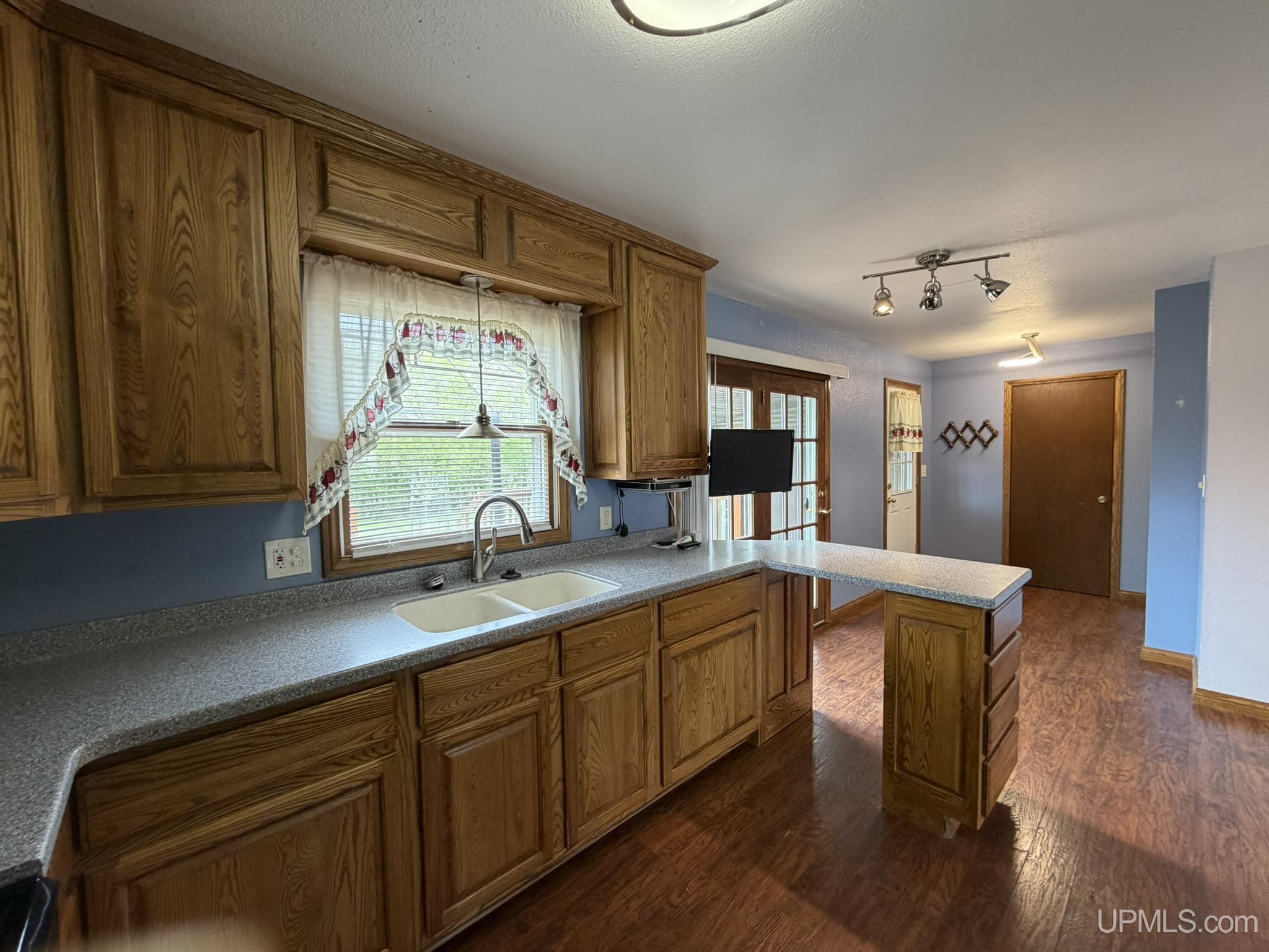 607-609 Kennedy Road Iron Mountain, MI 49801 - Photo 28 of 37