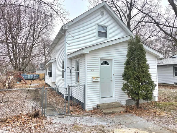 $179,900 | 801 10th Avenue North, St. Cloud, MN 56303