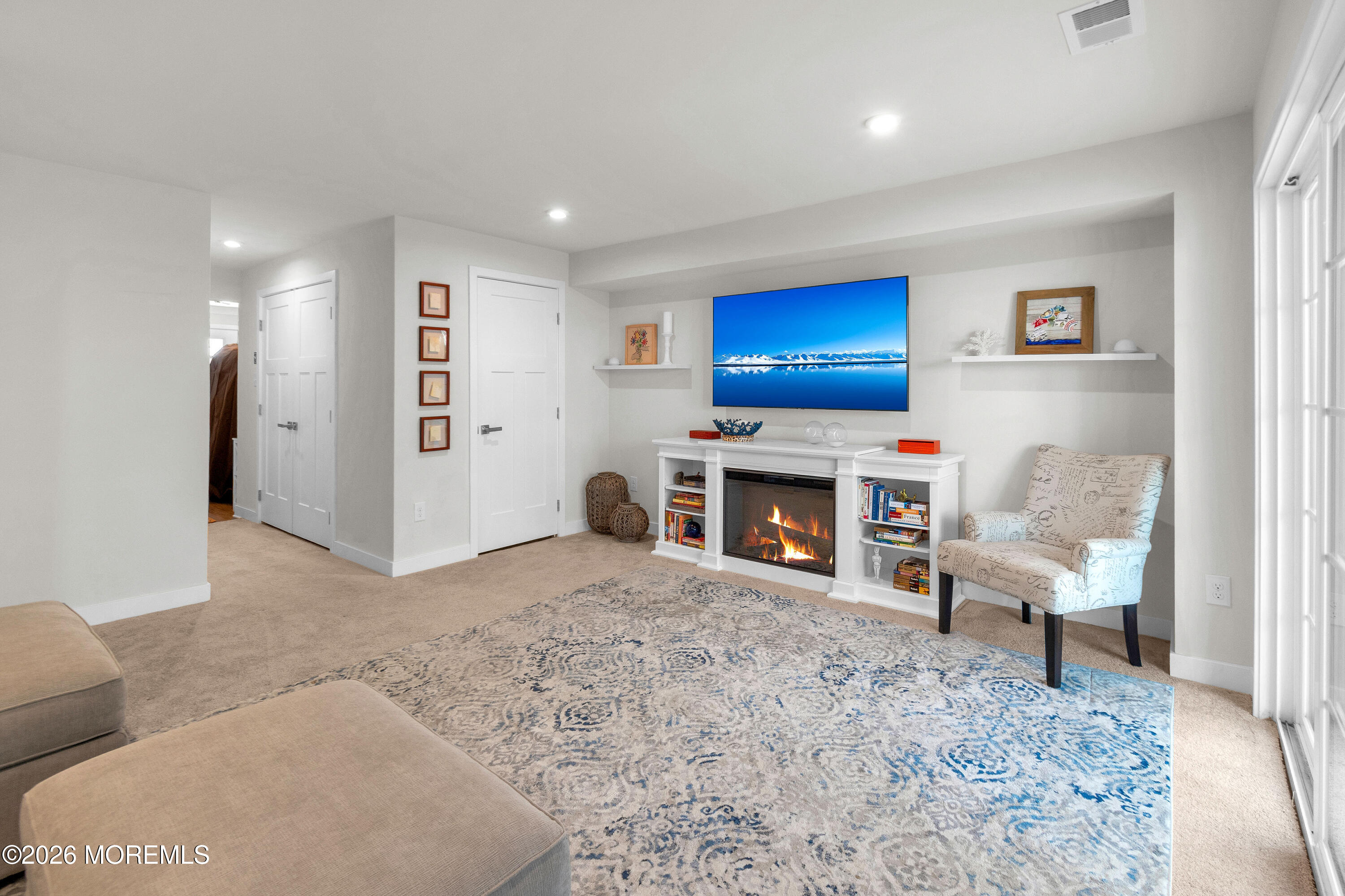 104 High Pointe Lane Neptune Township, NJ 07753 - Photo 5 of 32 Family Room