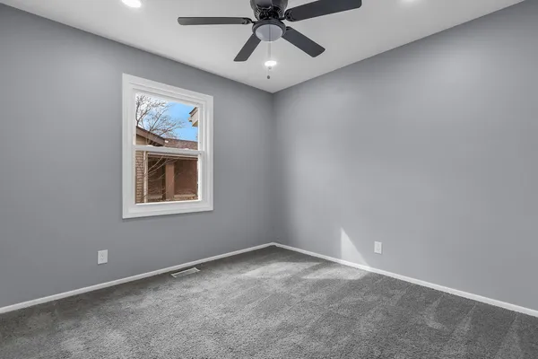 $350,000 | 1295 Foxcroft Drive, Aurora, IL 60506