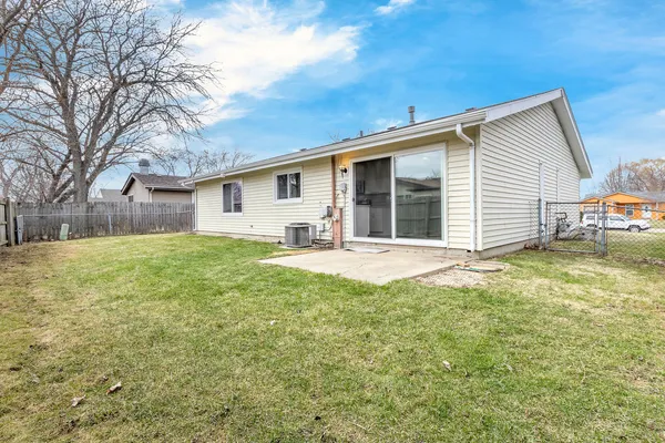 $350,000 | 1295 Foxcroft Drive, Aurora, IL 60506