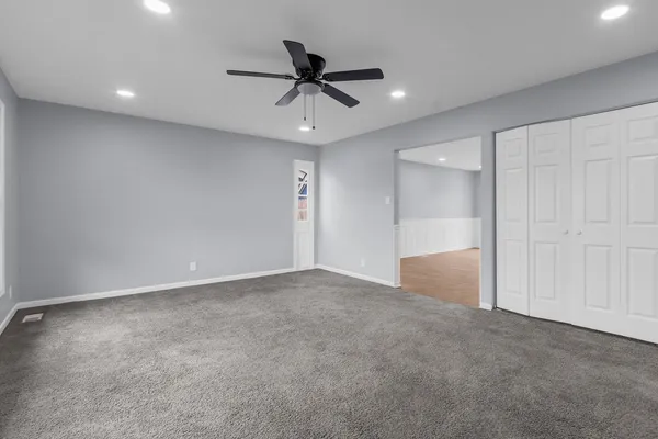 $350,000 | 1295 Foxcroft Drive, Aurora, IL 60506