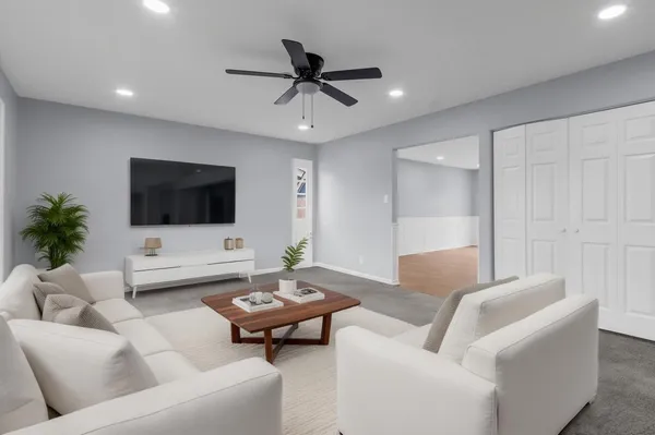 $350,000 | 1295 Foxcroft Drive, Aurora, IL 60506