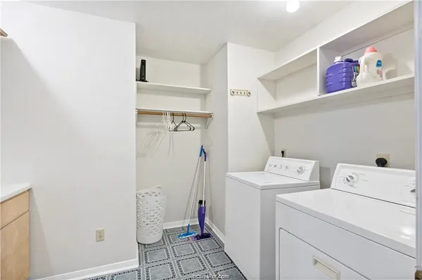 $2,600 | 3704 Eastshire Court, Bryan, TX 77802