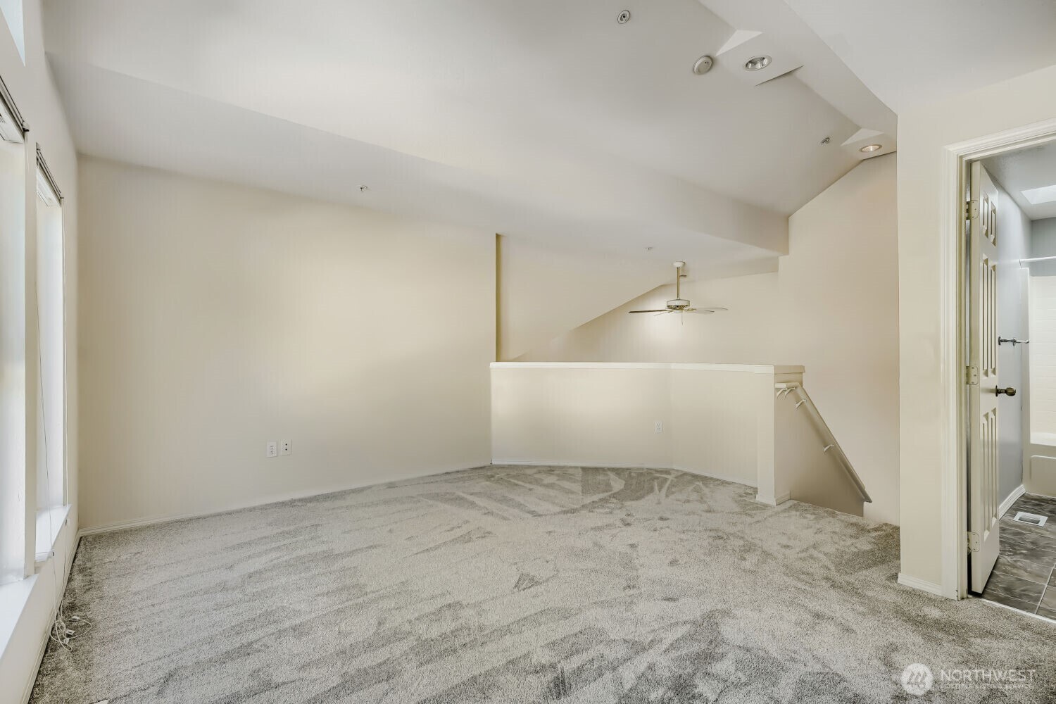 4635 Morris Avenue South, Unit I Renton, WA 98055 - Photo 9 of 24 Gallery Image 9