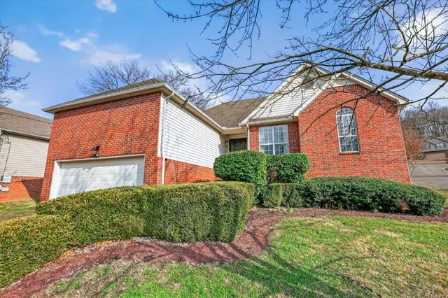 $450,000 | 136 Holt Hills Road, Nashville, TN 37211