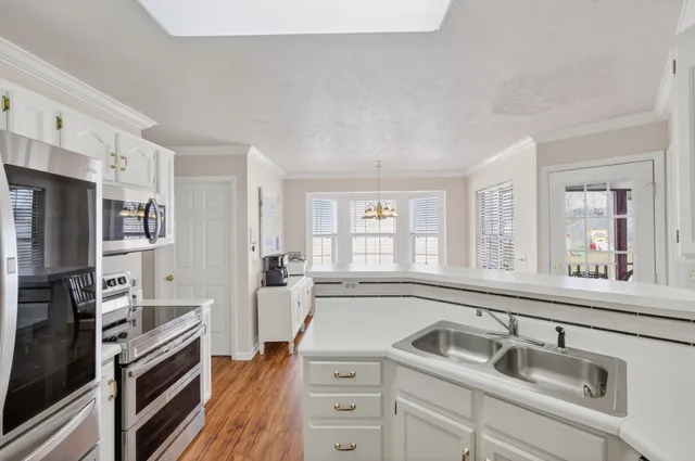 $450,000 | 136 Holt Hills Road, Nashville, TN 37211