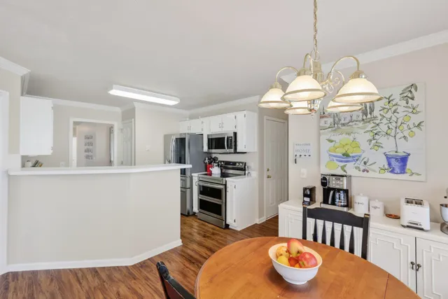 $450,000 | 136 Holt Hills Road, Nashville, TN 37211