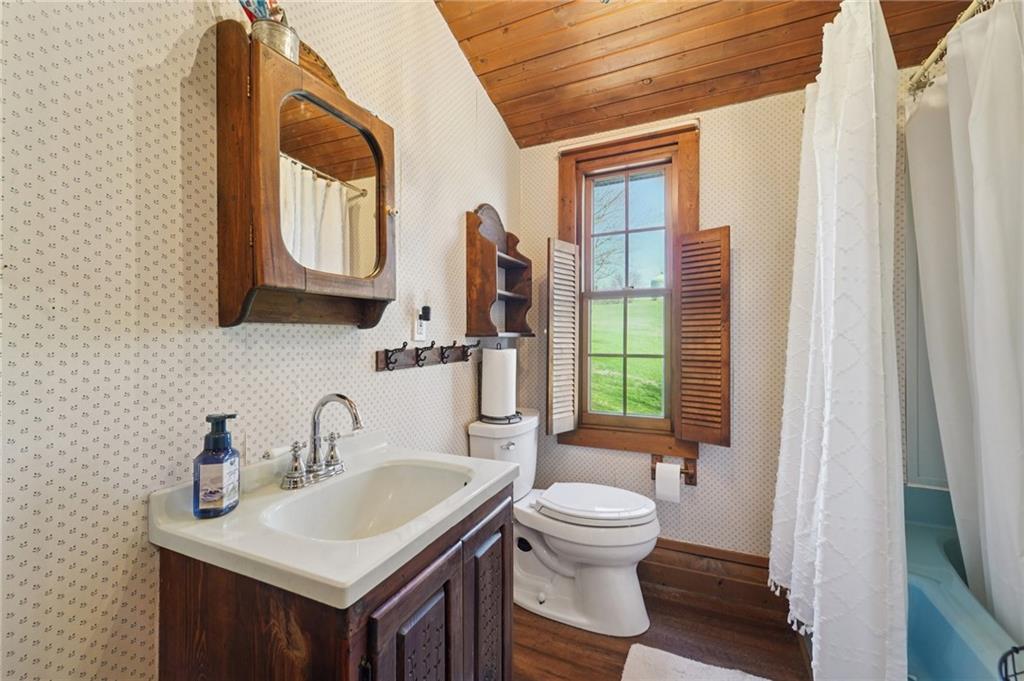 124 Harriet Drive Lower Burrell, PA 15068 - Photo 18 of 42