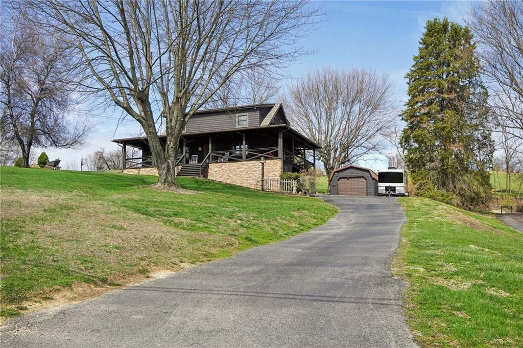 124 Harriet Drive Lower Burrell, PA 15068 - Photo 4 of 42