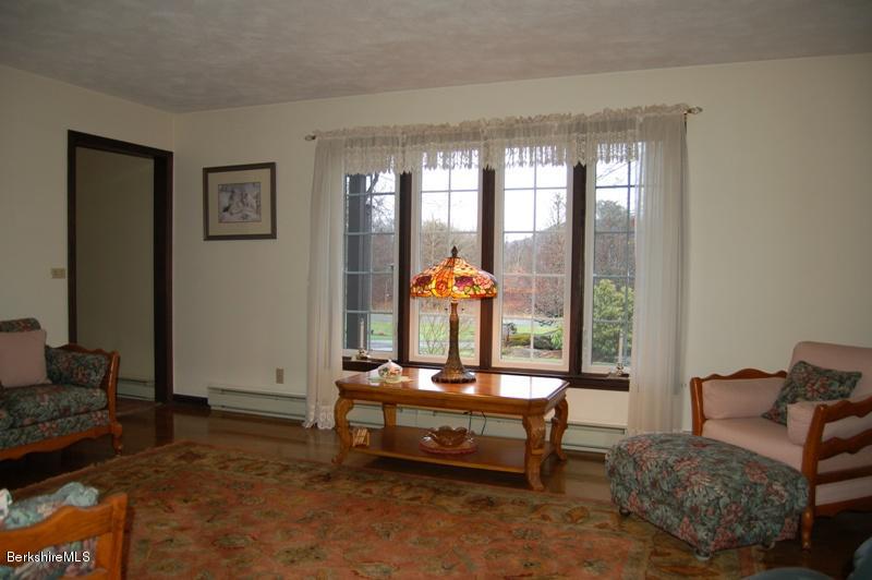 19 Grist Mill Road Pittsfield, MA 01201 - Photo 9 of 18 Living Room