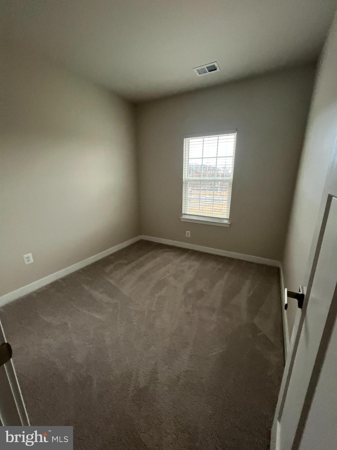 1550 Adamson Way Bowie, MD 20716 - Photo 12 of 36 3rd bedroom