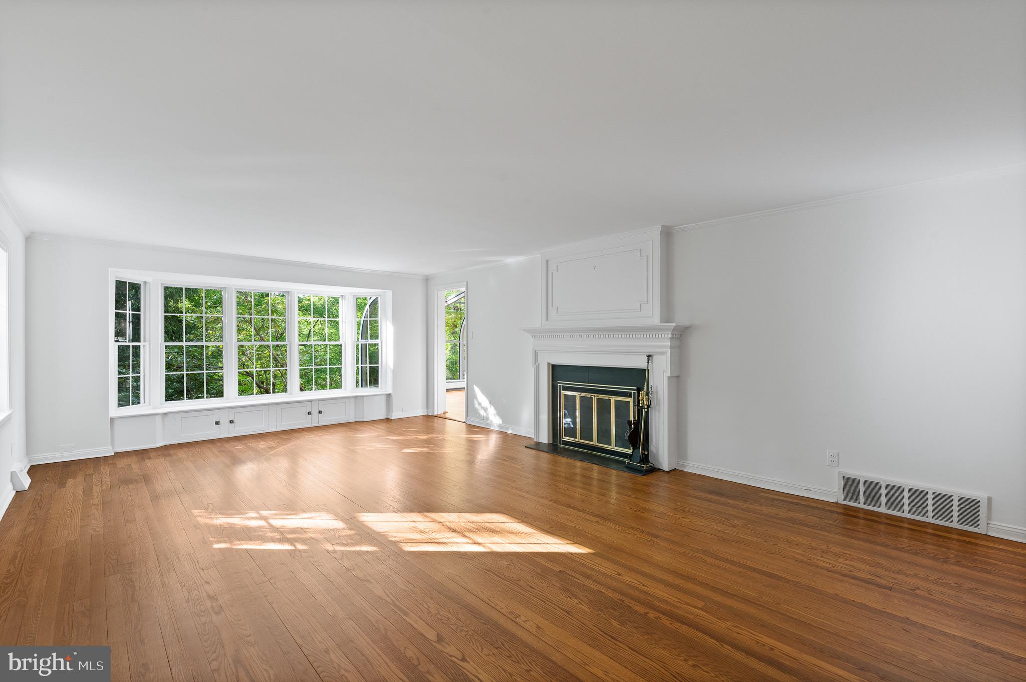 470 Bair Road Berwyn, PA 19312 - Photo 32 of 70 Large LR/FR space with amazing views of the yard