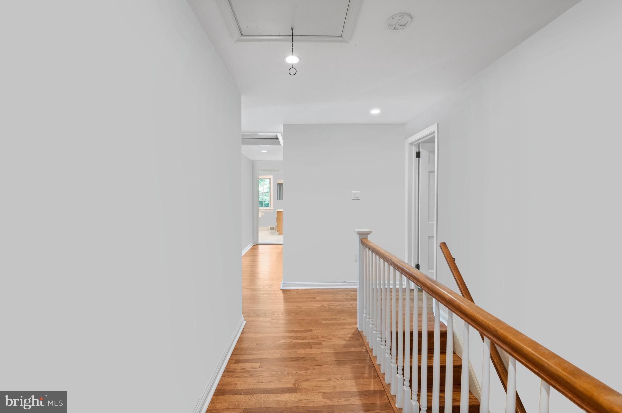 470 Bair Road Berwyn, PA 19312 - Photo 33 of 70 Wallpaper Removed - Hardwoods Refinished