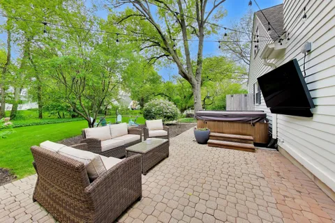 $1,199,000 | 455 Sunset Road, Barrington, IL 60010