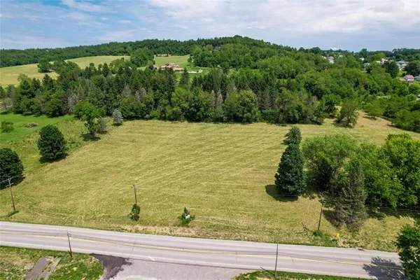 $675,000 | 1686 Smith Township State Road, Burgettstown, PA 15021