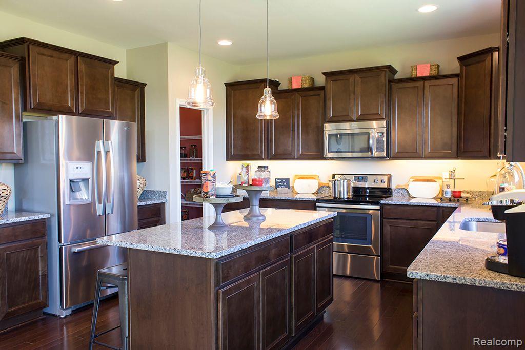 16244 Rogan Drive Linden, MI 48451 - Photo 12 of 20 Gallery Image 12