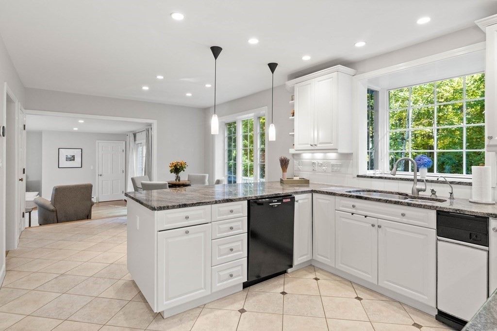 32 Adams Road Boxford, MA 01921 - Photo 10 of 42