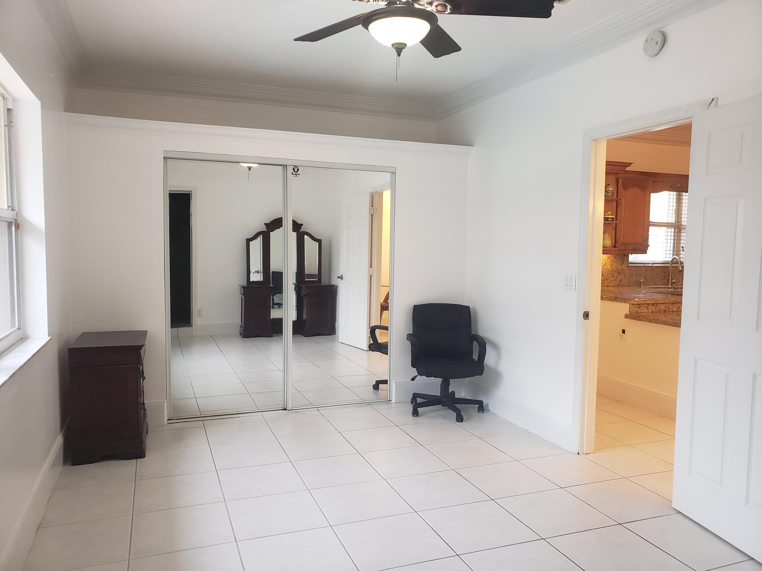 7260 Grapeview Boulevard Loxahatchee, FL 33470 - Photo 15 of 36 Bedroom 2 Closet