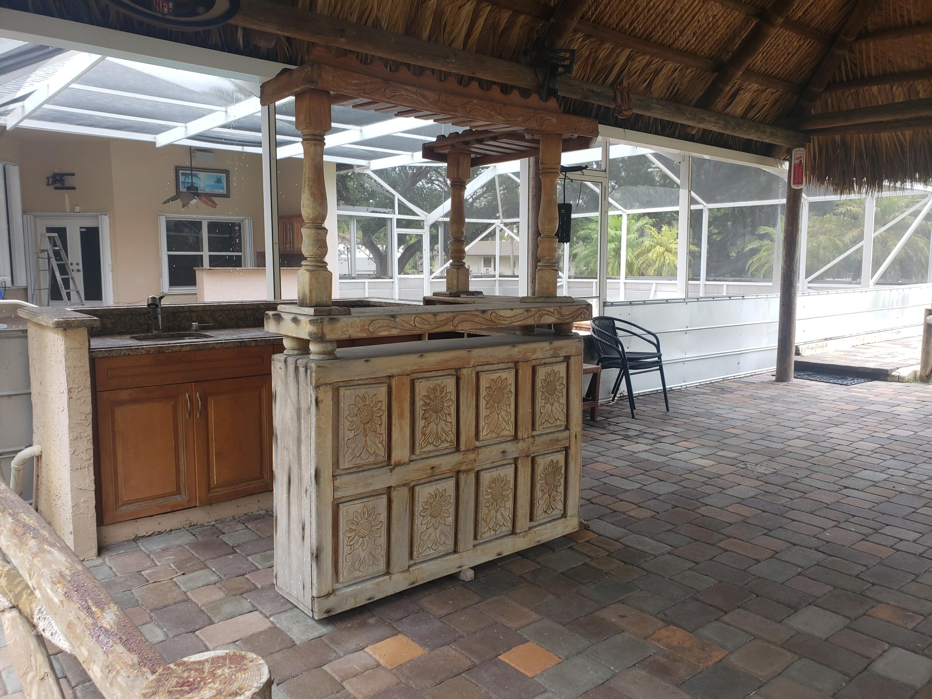 7260 Grapeview Boulevard Loxahatchee, FL 33470 - Photo 24 of 36 Tiki Hut