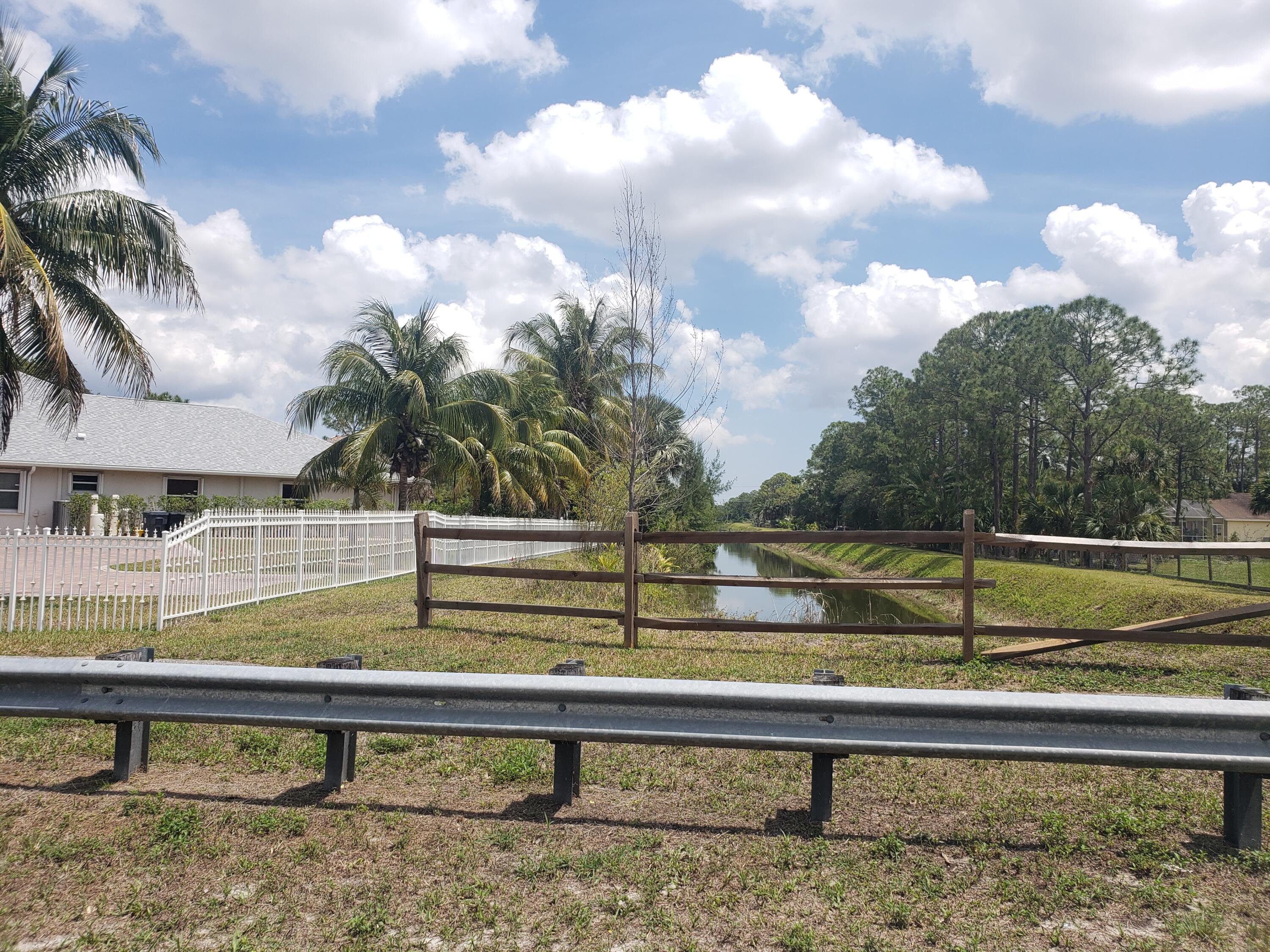 7260 Grapeview Boulevard Loxahatchee, FL 33470 - Photo 32 of 36 Canal