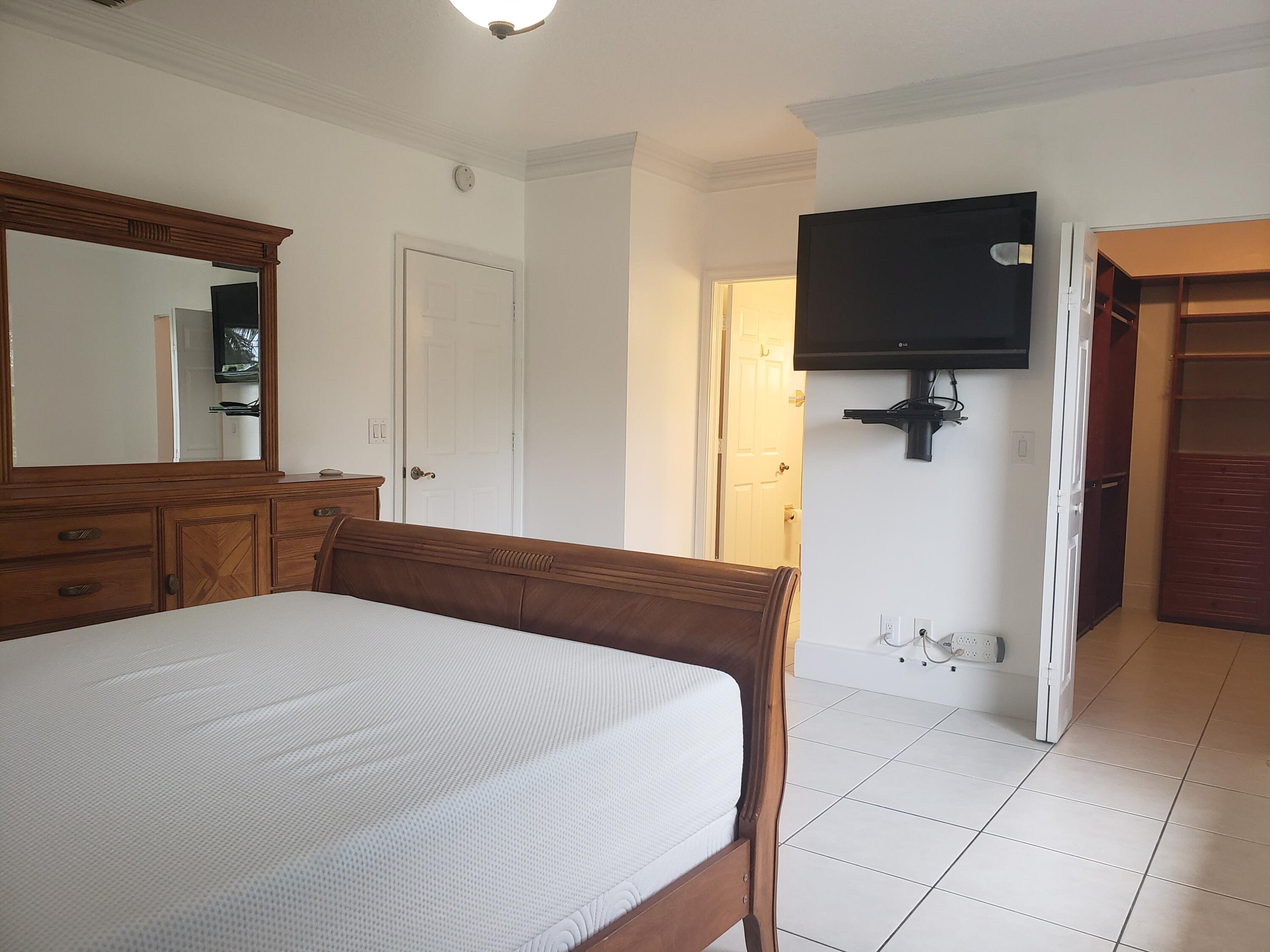 7260 Grapeview Boulevard Loxahatchee, FL 33470 - Photo 9 of 36 Bedroom TV