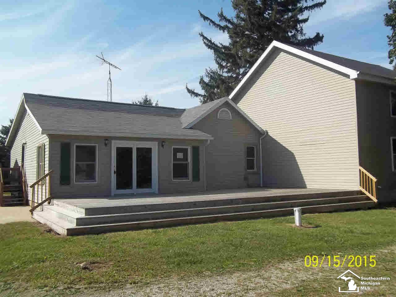 16363 Morocco Road Petersburg, MI 49270 - Photo 2 of 10 20448857-1.JPG