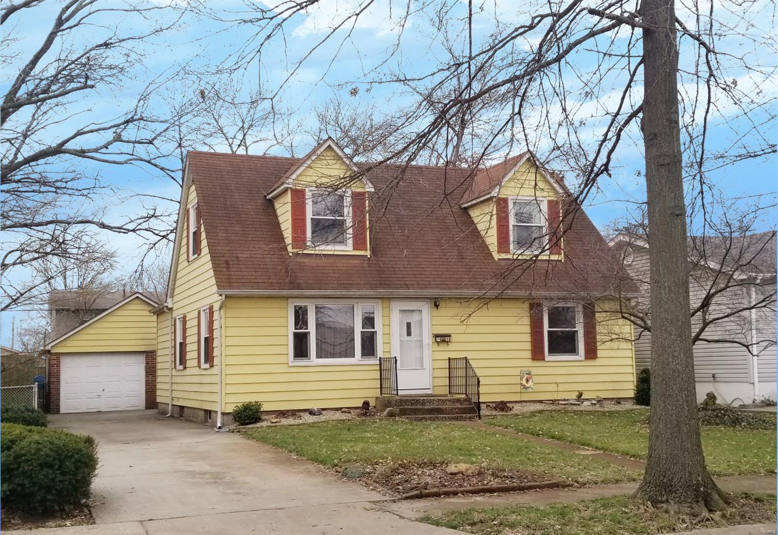 1618 Spring Avenue Granite City, IL 62040 - Photo 1 of 40 Gallery Image 1