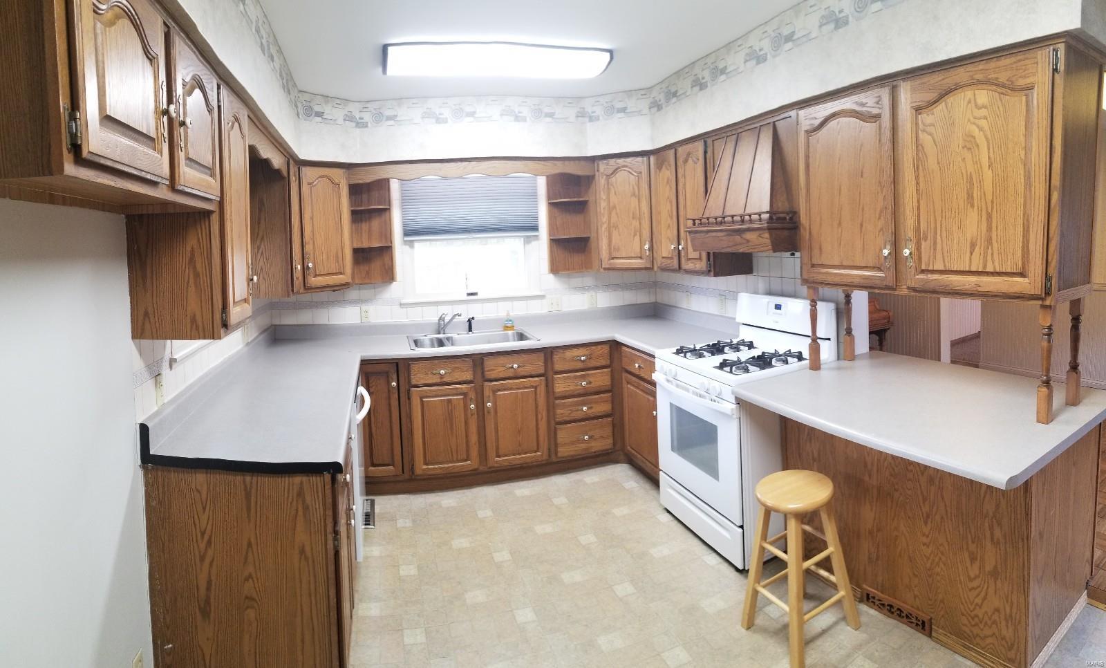 1618 Spring Avenue Granite City, IL 62040 - Photo 6 of 40 Gallery Image 6