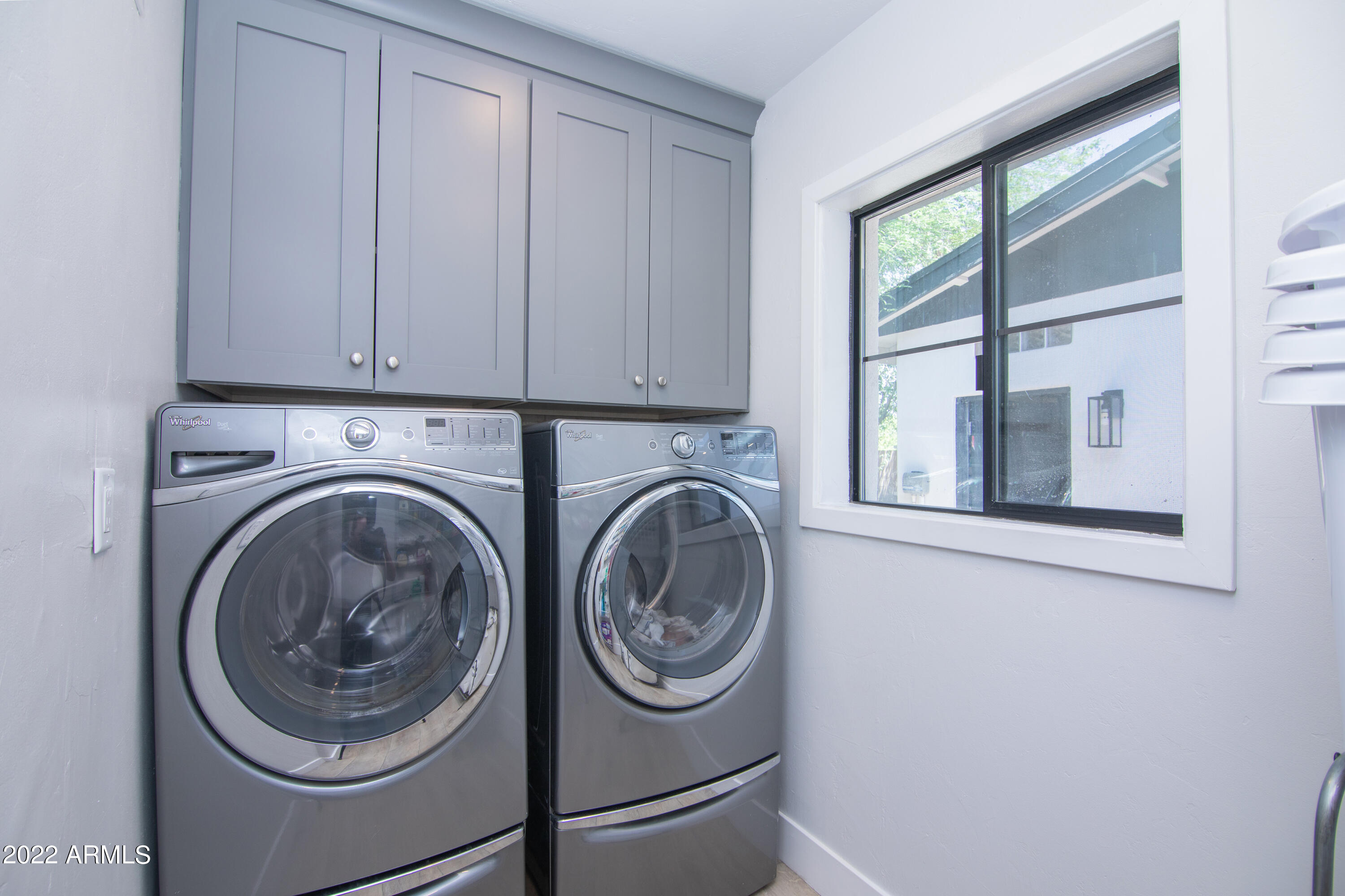 11044 North 36th Street Phoenix, AZ 85028 - Photo 21 of 49 a utility room with dryer and washer