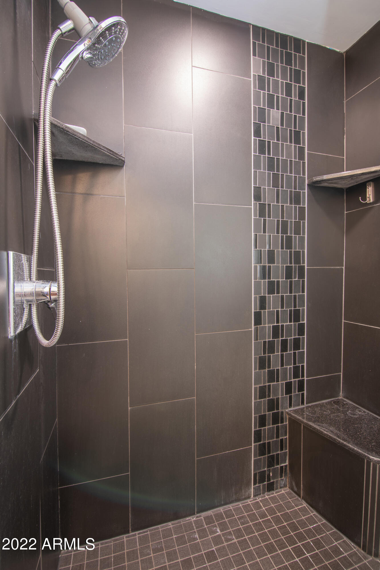 11044 North 36th Street Phoenix, AZ 85028 - Photo 26 of 49 a bathroom with a shower