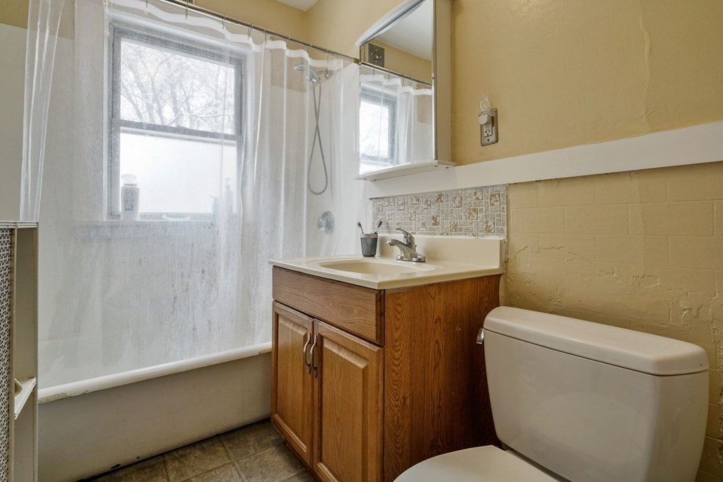 34 Roseway Street Boston, MA 02130 - Photo 11 of 40