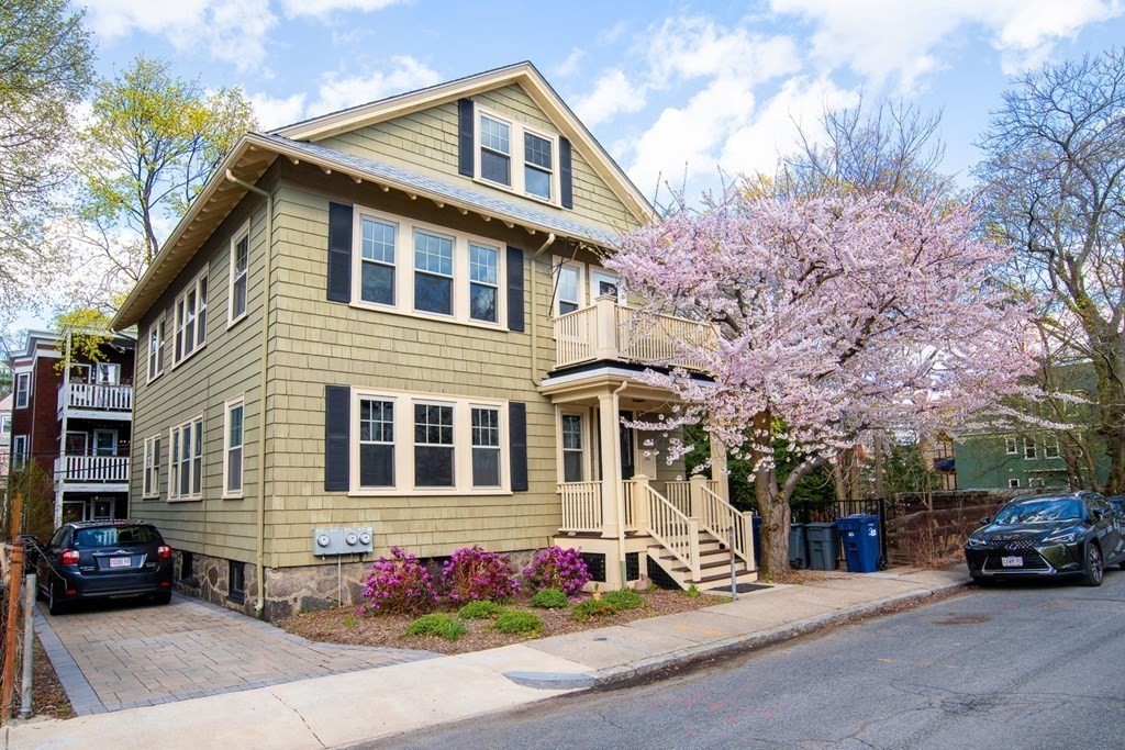 34 Roseway Street Boston, MA 02130 - Photo 2 of 40