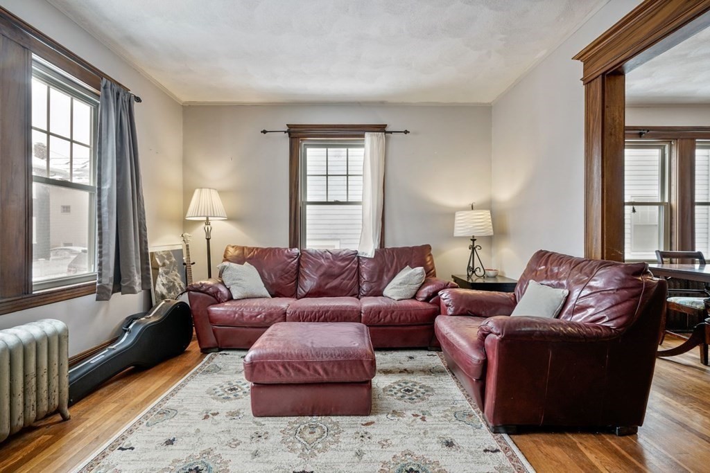 34 Roseway Street Boston, MA 02130 - Photo 3 of 40