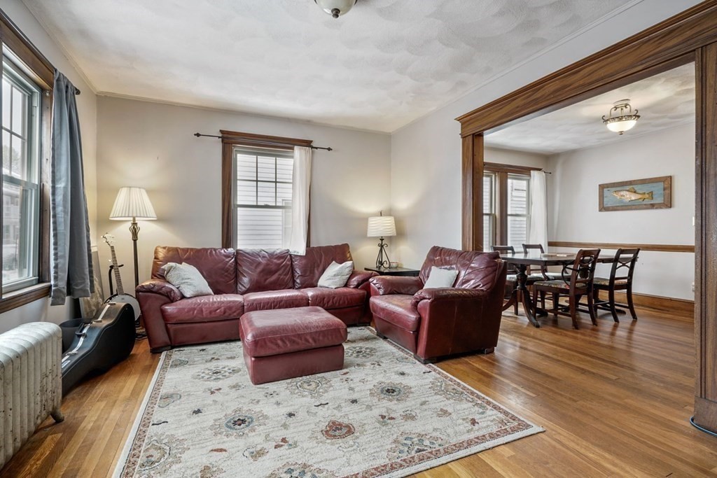 34 Roseway Street Boston, MA 02130 - Photo 5 of 40