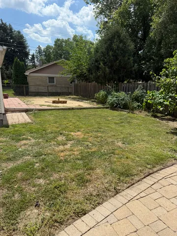 $425,000 | 841 Wilcox Street, Mundelein, IL 60060