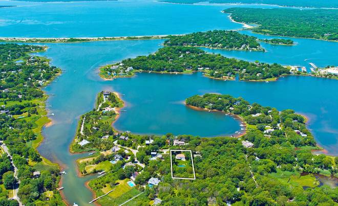 60 Bluff Point Road Sag Harbor, NY 11963 - Photo 1 of 10 Gallery Image 1