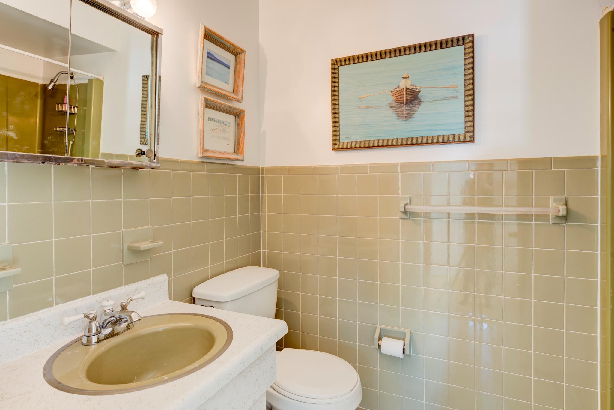 60 Bluff Point Road Sag Harbor, NY 11963 - Photo 9 of 10 Gallery Image 9