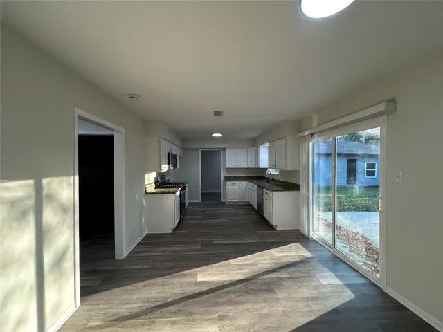 $387,000 | 2406 Lynn Drive, Pearland, TX 77581