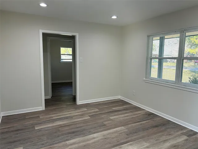 $387,000 | 2406 Lynn Drive, Pearland, TX 77581