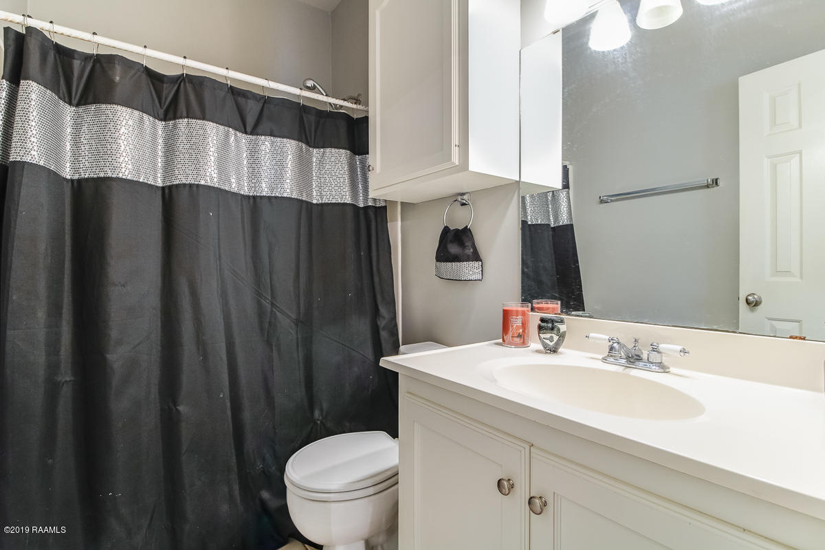123 Ocho Rios Lane Scott, LA 70583 - Photo 14 of 15 123 Ocho Rios-11