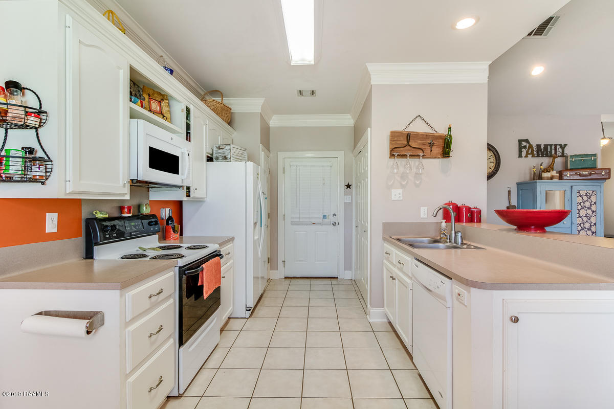 123 Ocho Rios Lane Scott, LA 70583 - Photo 4 of 15 123 Ocho Rios-2