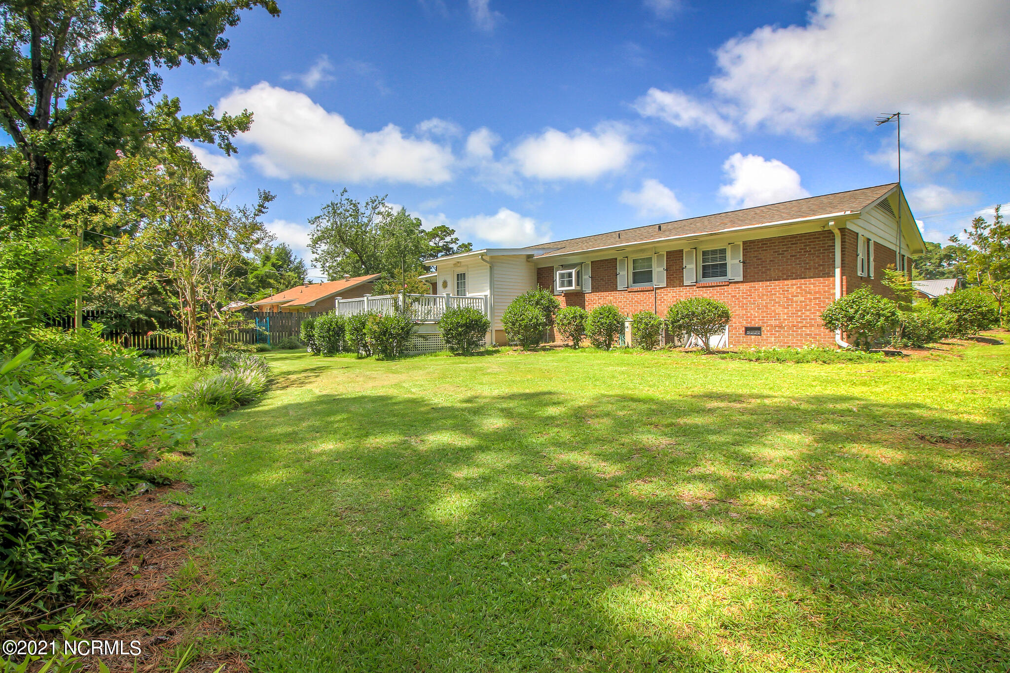 3709 Country Club Road Morehead City, NC 28557 - Photo 13 of 13 Back